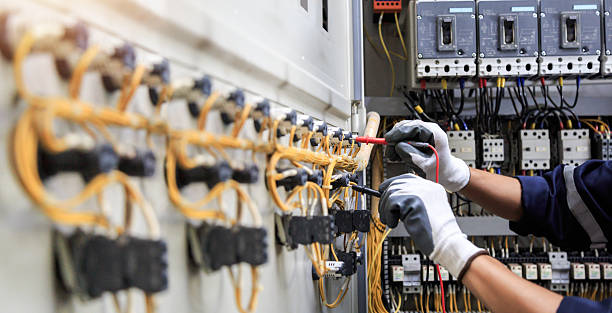 Professional Electrician technician working in Prospect, OH